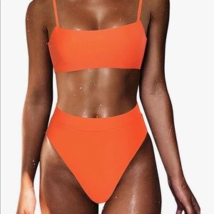 Bright orange bikini set 🧡